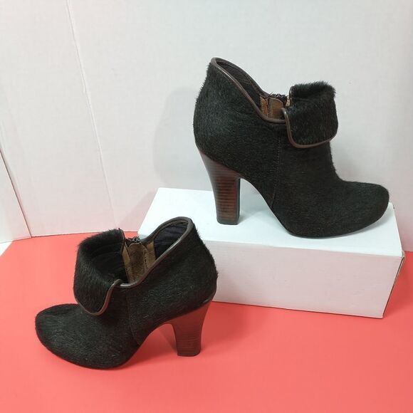 Fossil Ladies Sz 6 Brown Calf Hair Zipper Blocked Heel Booties - Picture 3 of 10